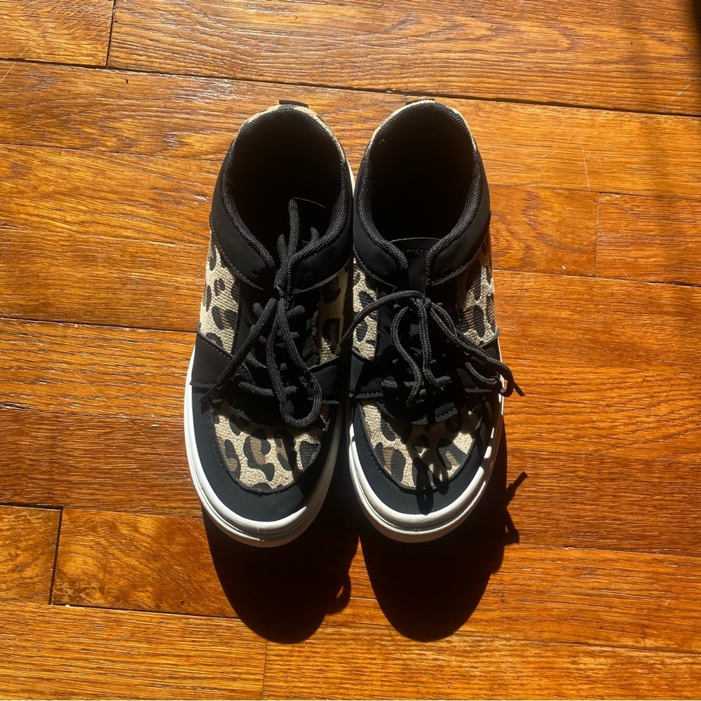 SHEIN Leopard Print Women's Sneakers - Picture 3 of 6